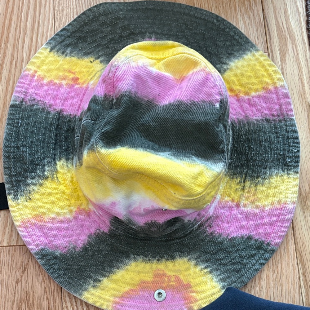 Ganni Sun Hat - Picture 3 of 3